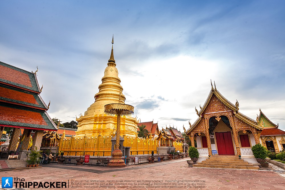 พระธาตุหริภุญชัย
